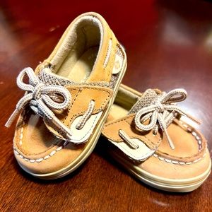 Toddler Size 2C Sperry Boat shoe.